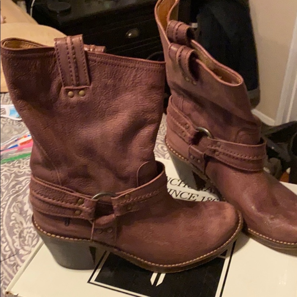 Frye Carmen Harness Short Boot. Women’s size 11.